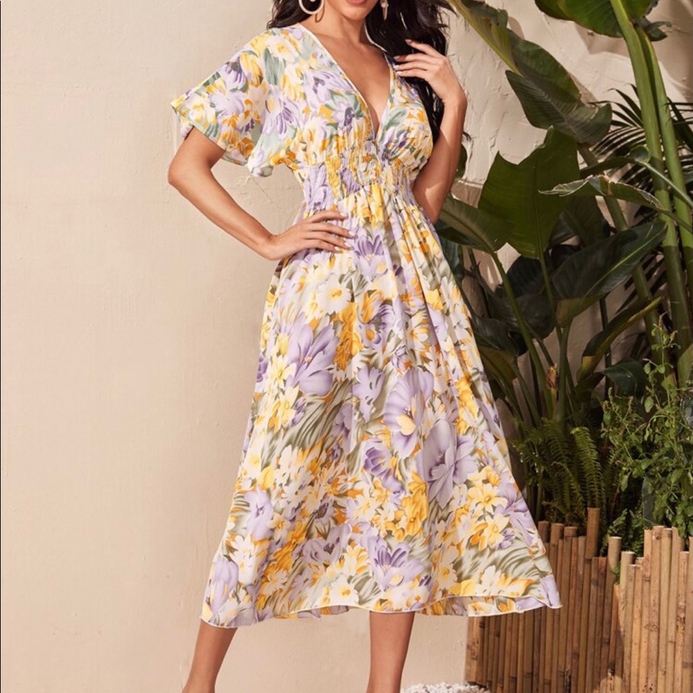 New floral print plunging midi dress